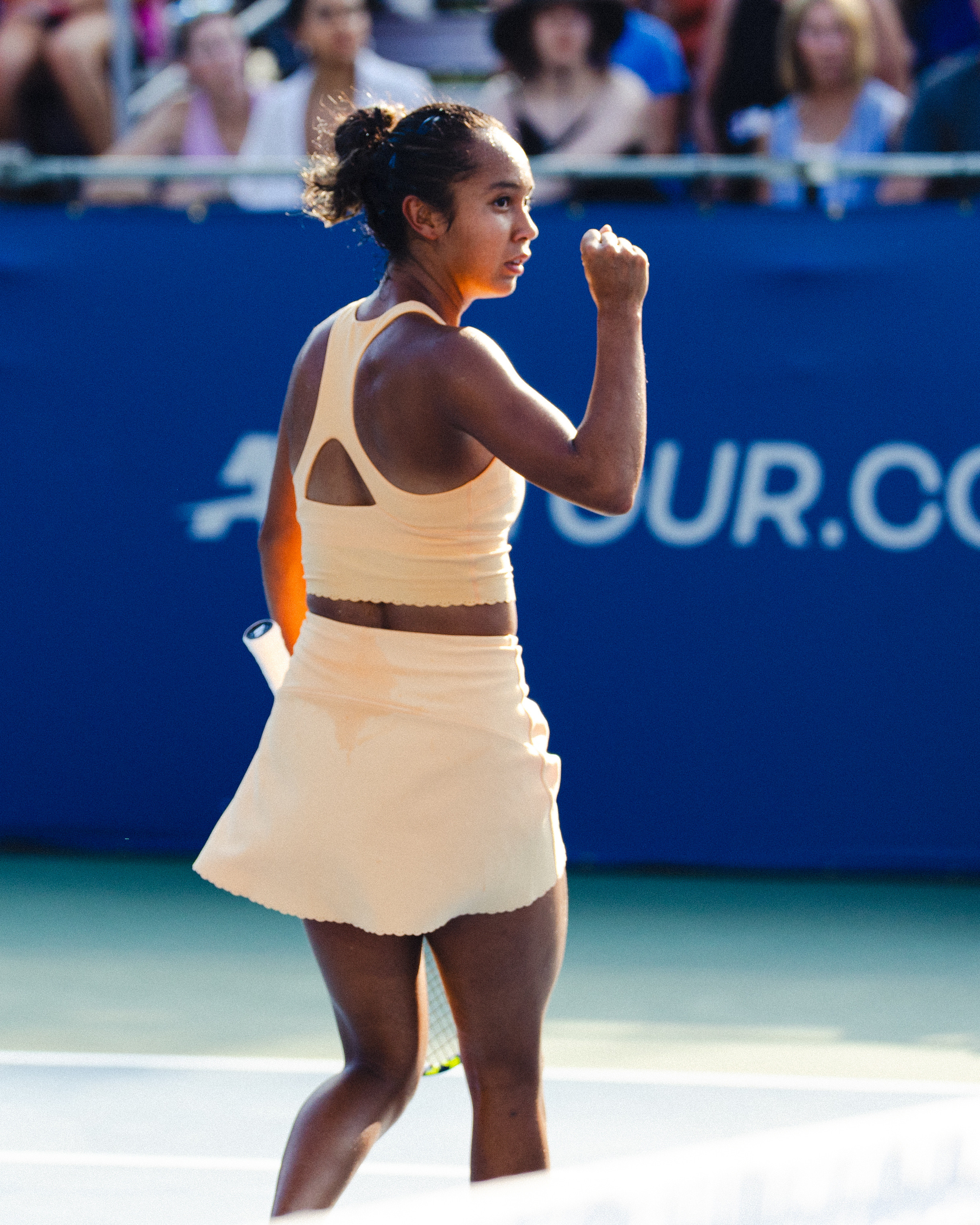 头号种子出局！WTA500华盛顿站第二轮，费尔南德斯以6-31-67-5挑落