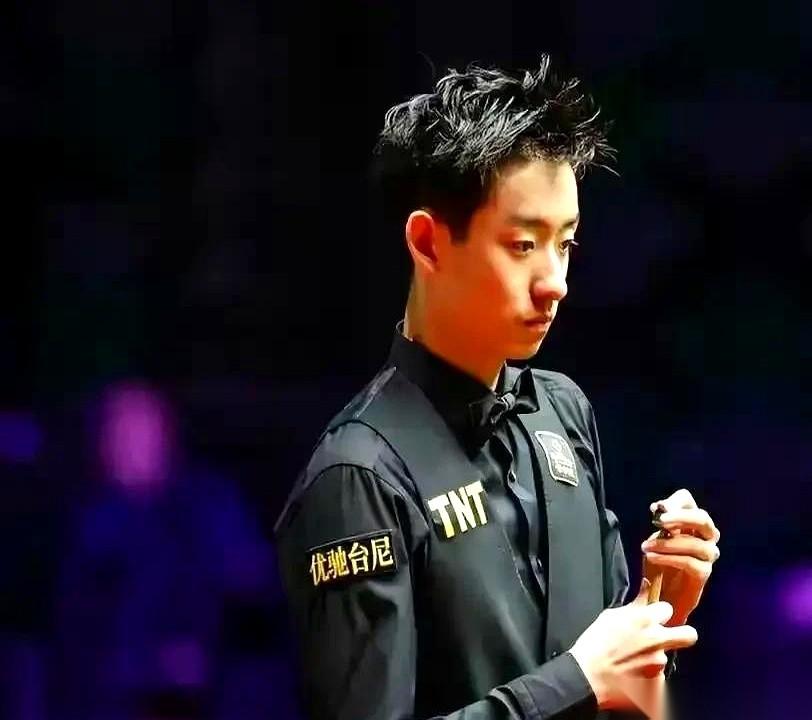 22岁的吴宜泽和雷佩凡，又在赛场上碰上了。上一次，是苏格兰公开赛决赛。当时世界