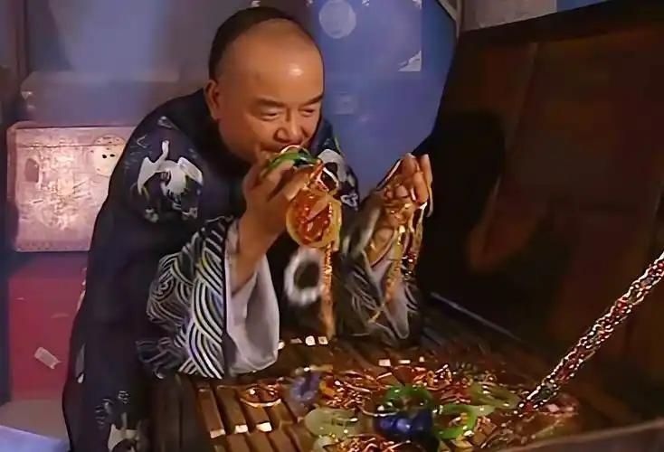 为什么古代贪官坐拥巨额财富，却几乎没人篡位当皇帝？古代有不少权倾朝野的大贪
