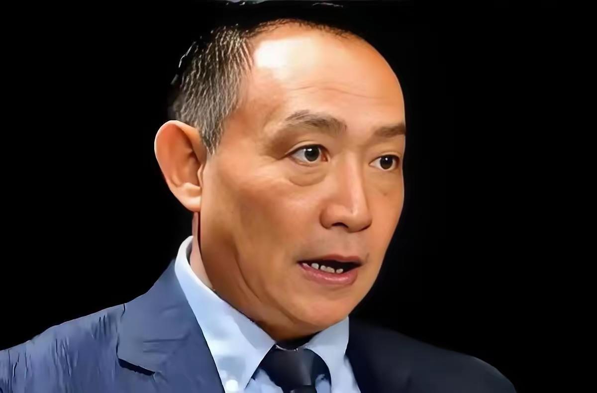 学者卢麒元近日在北京公开发声，他提出一个主张："立法者每次参与都要政审！"因为