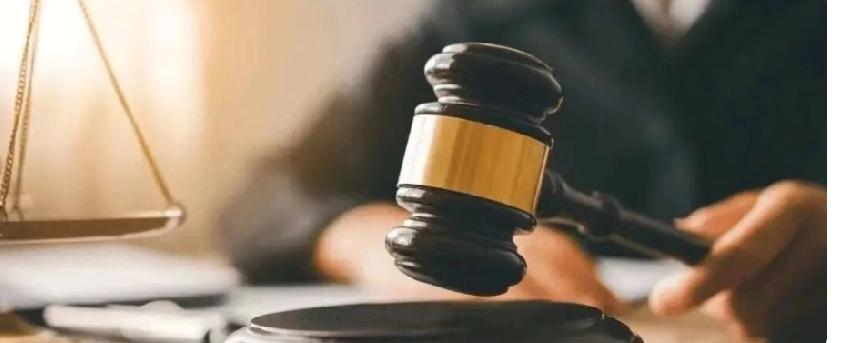 法官这4种行为属违法裁判，千万别忍气吞声！这样维权更高效司法公正是社会正义