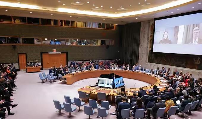 1月5日，联合国安理会紧急会议如期召开，美国被批评的体无完肤联合国安理会开紧