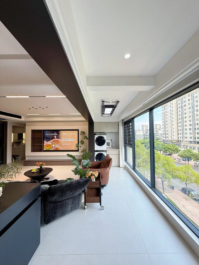 把一半的面积给到客餐厅后…给大家参考​​​