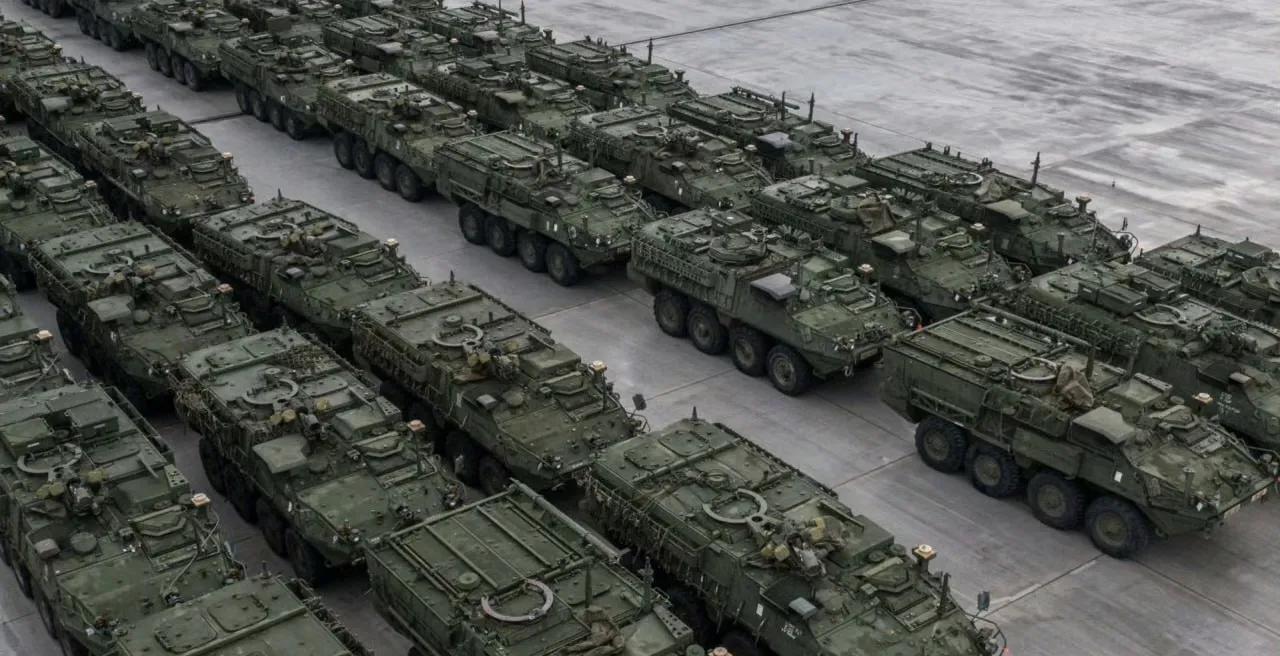 美国向波兰提议，以1美元的价格出售250辆斯特瑞克轮式装甲车。但是波兰并未因此感