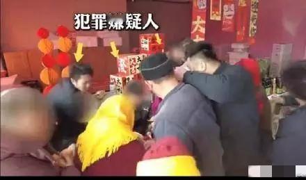 超市门口领免费鸡蛋？小心！这可能是掏空你钱包的新骗局！最近在山东枣庄，几个在