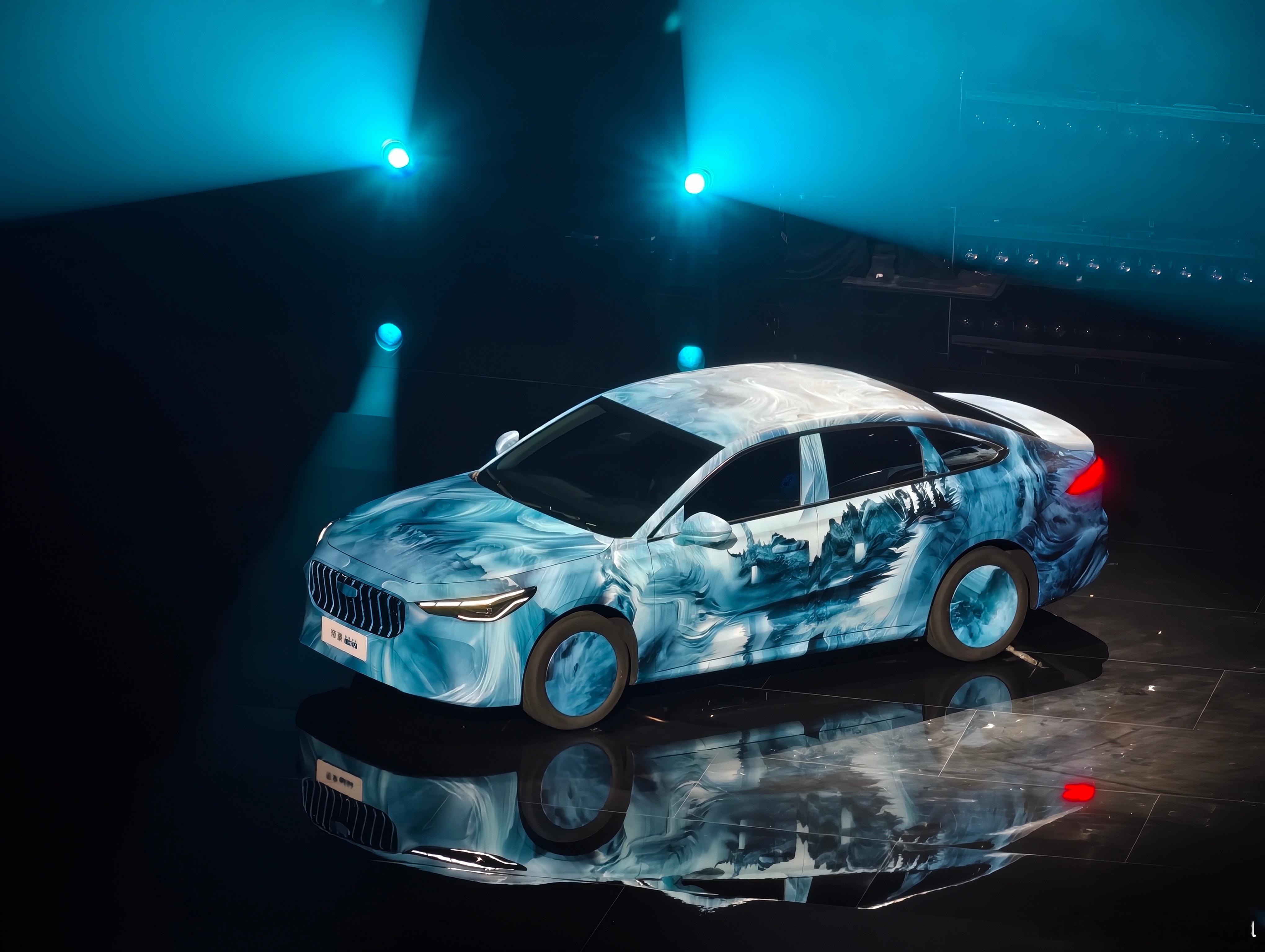 ⚠️⚠️⚠️BreakingNews：吉利首发了四款谍照状态的未来新车。两款轿