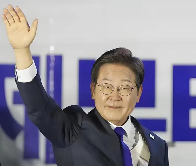 #韩国总统李在明颁布特检法有何意义#韩国政坛，新当选总统李在明上台就是一番神改革