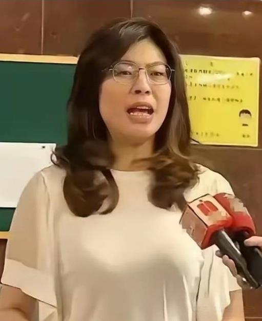 网上对国民党主席候选人郑丽元发表寐日言论感觉到疑惑和惊讶。其实，平静下来想想，并
