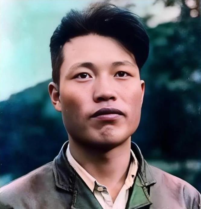 1953年，年仅21岁的朝鲜飞行员，开着当时世界上最先进的战机投诚美国，并获得1