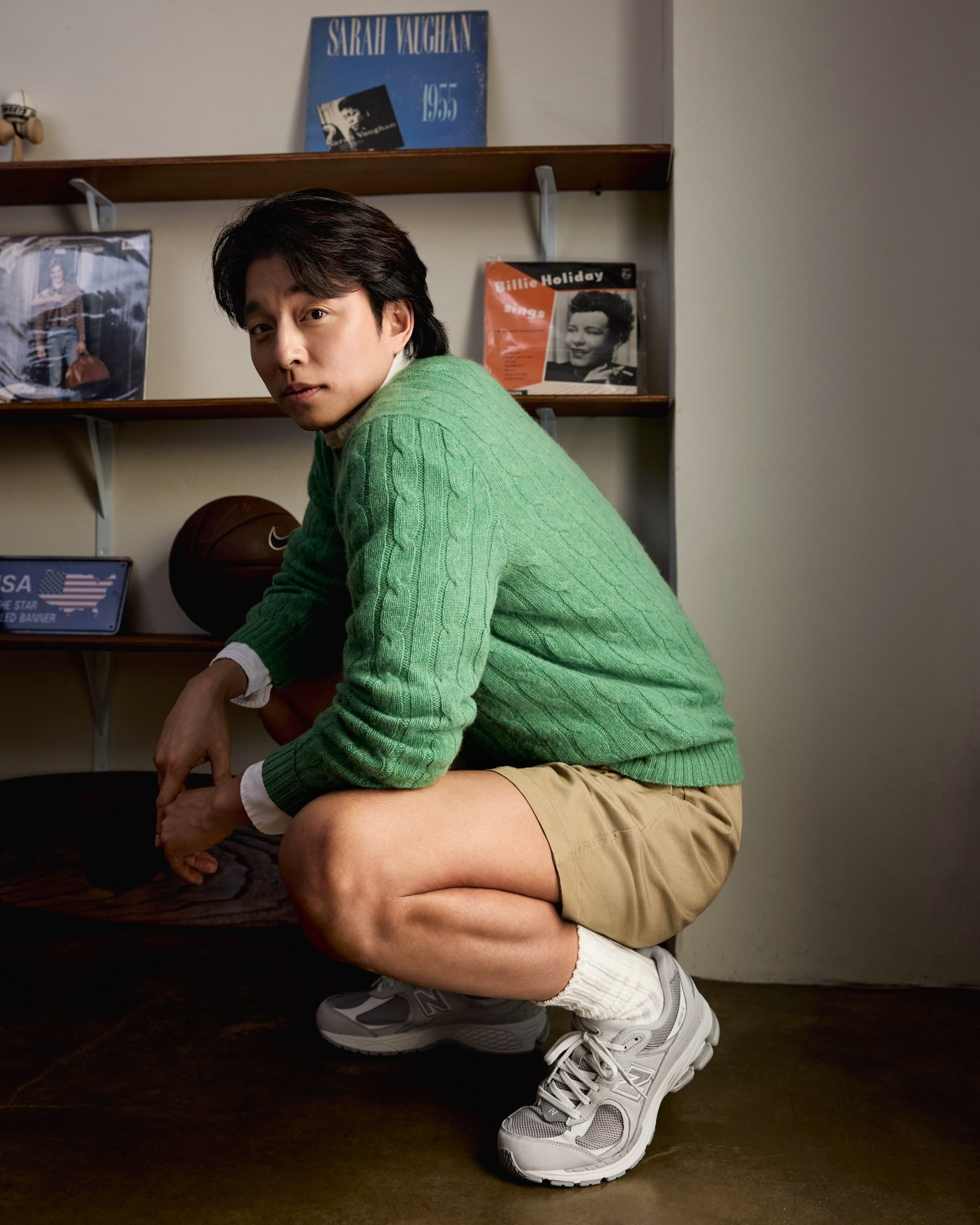 孔刘上身示范NewBalance如何穿搭拍照（金高银点赞）