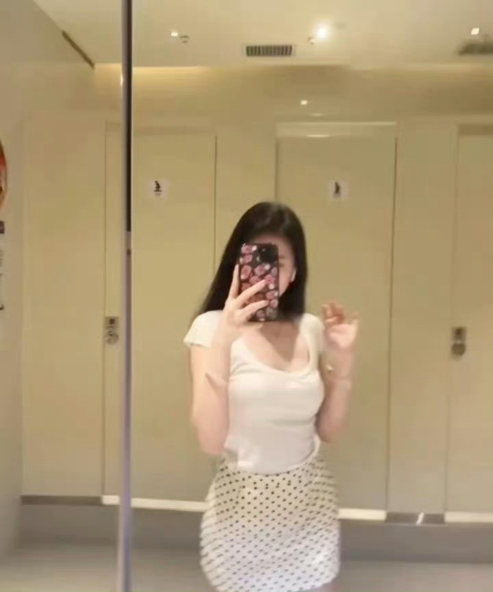 不是在卫生间我还不拍嘞长春