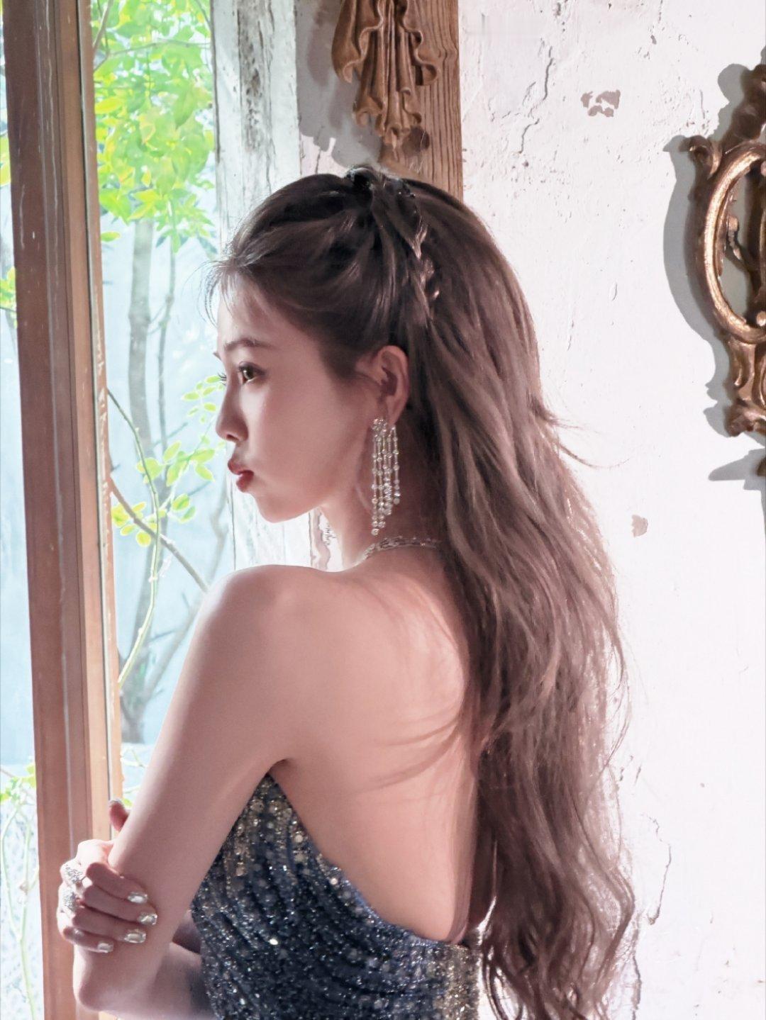 白鹿白梦妍给宇宙不解释[爱心]美的我一直在尖叫这完全就是美神来的[期