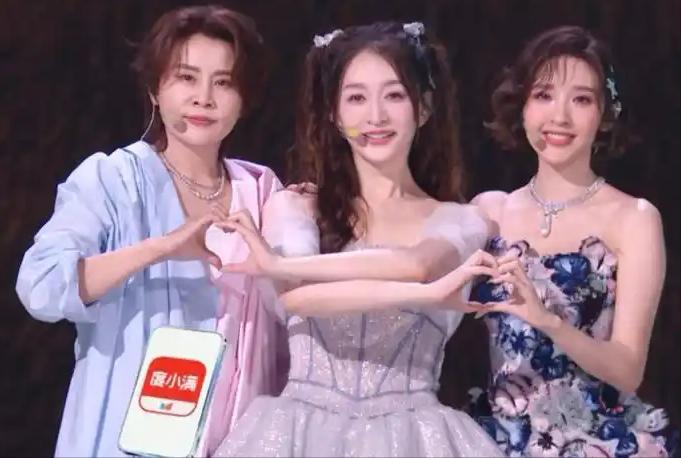 浪姐7封神！集体跑调却狂揽5.5亿播放，内娱综艺遮羞布被撕碎.. 《浪姐7》