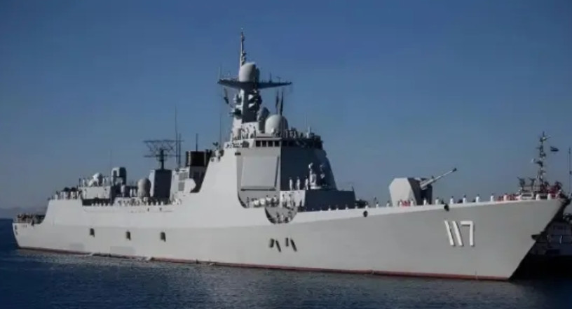 日本刚刚在靠近俄罗斯边境地区开枪，中国的辽宁舰航母就出现在了日本的家门口！ 
