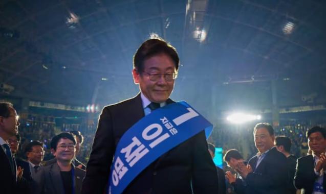 李在明的优势被打破了！就在前天，5月5日，根据韩国最新民调显示，在野党和执政党