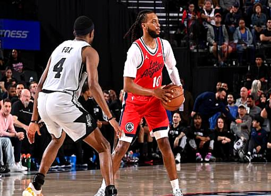 加兰能想办法处理掉吗就是一个没有防守被人点菜的大漏勺，关键进攻也不行，这不纯