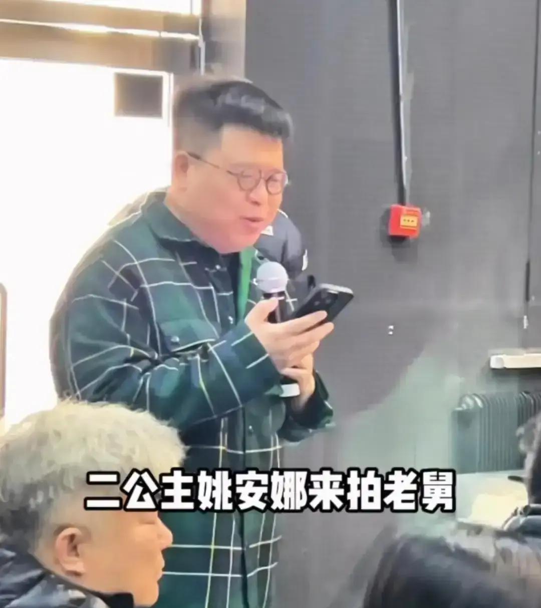 姚安娜在横店砸16万买日本苹果，这事儿听着挺美，可我总觉得不对劲。演员自掏腰包