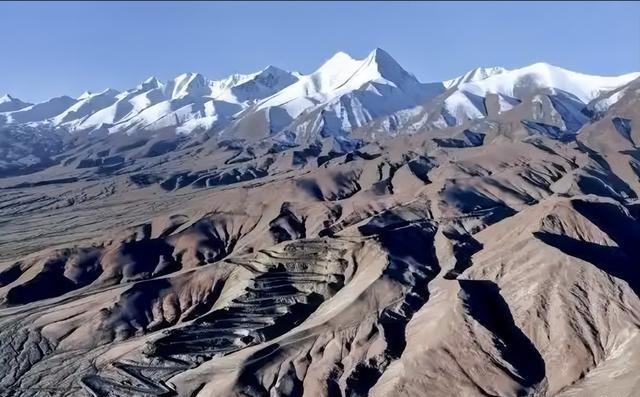 巴基斯坦为何愿意归还喀喇昆仑走廊？就这么说吧，相当于小巴手握金库但却护不住，不