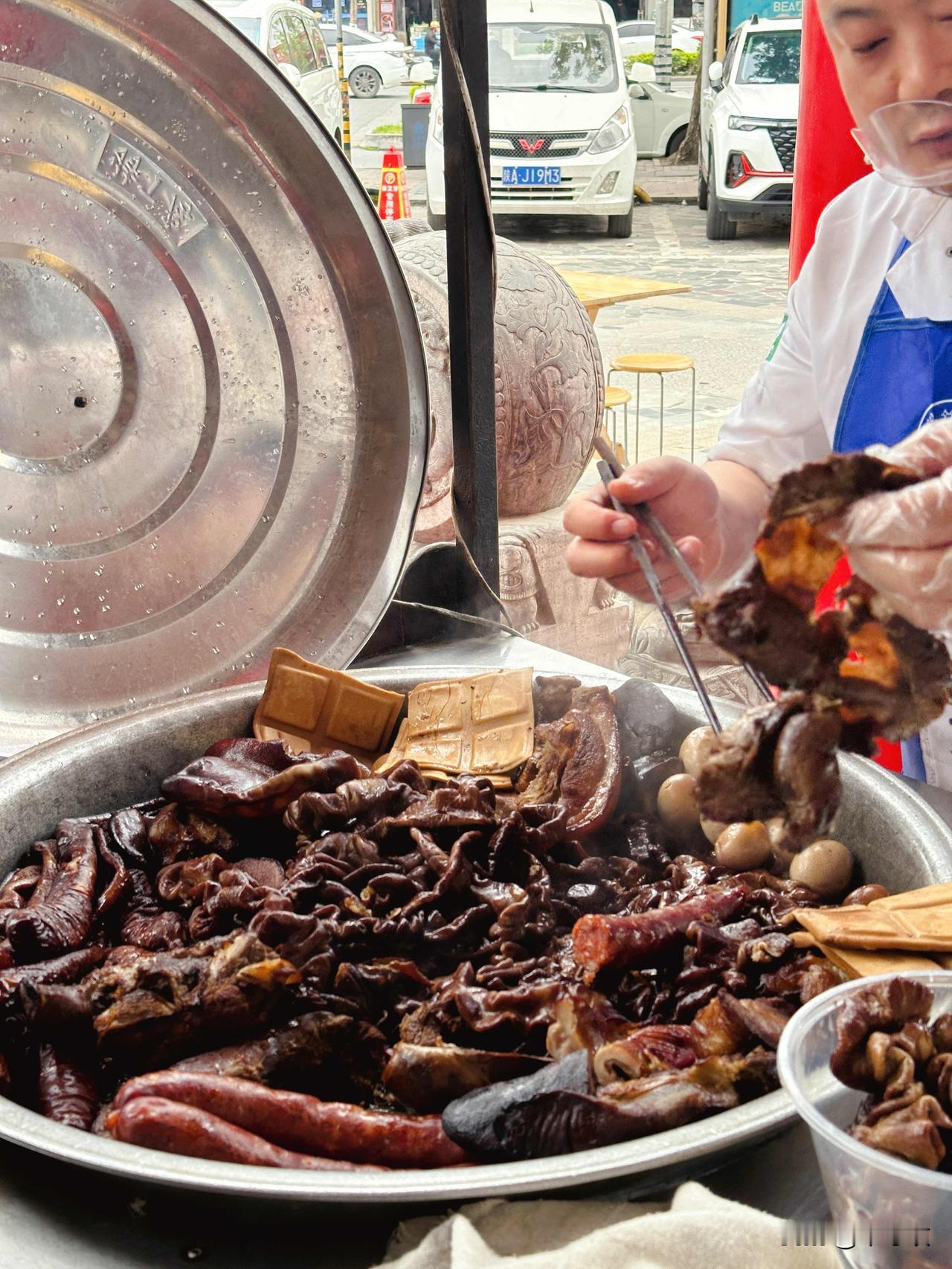 葫芦头！这才是西安土著最爱的那碗泡馍，来西安旅游的朋友建议做一下功课，西安泡馍可