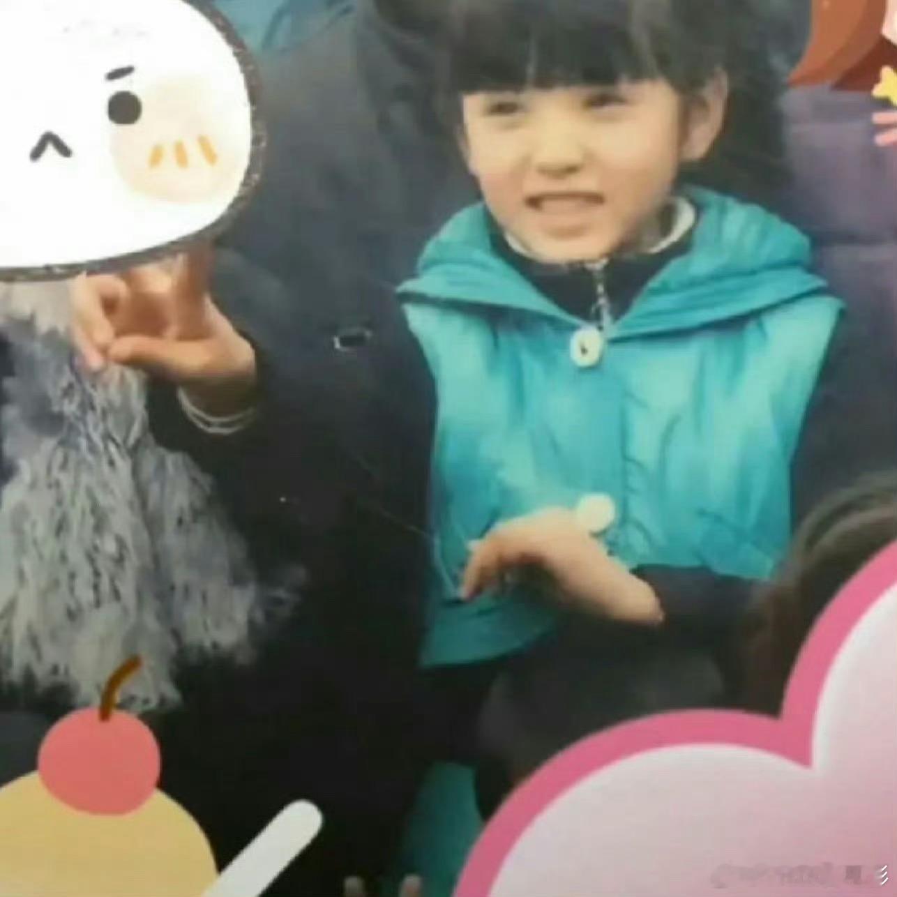 甜妹果然是天生的田曦薇我生下来就是齐刘海​​​