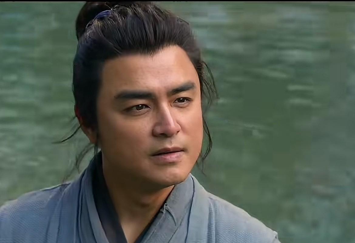 哈尼克孜、明道、何润东主演的《华山论剑之南帝北丐》，在江苏卫视播出后，因选角年龄