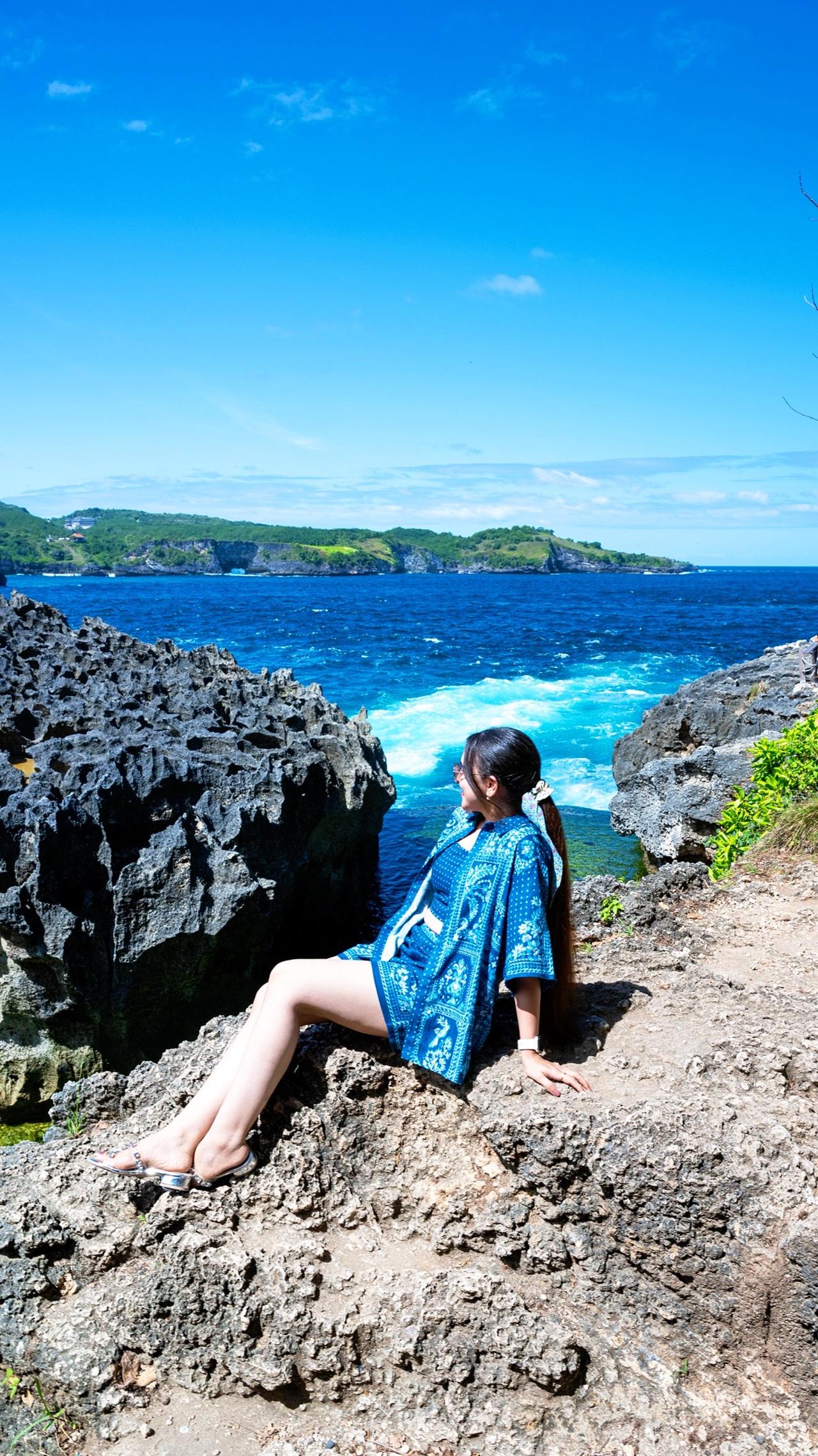 【画中画】海边拍照姿势巴厘岛悬崖海景我没事我很好取景器里的世界