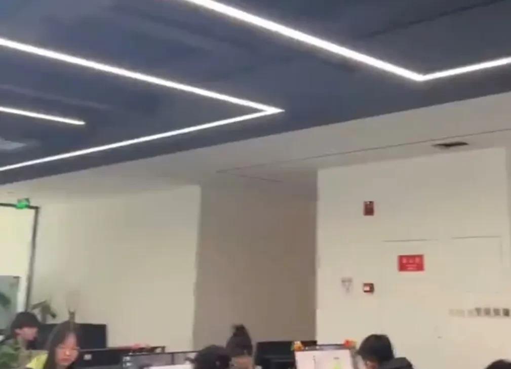 我是不是被边缘化了？部门开周例会，以前都是招聘，培训，绩效薪酬，员工关系各个板块