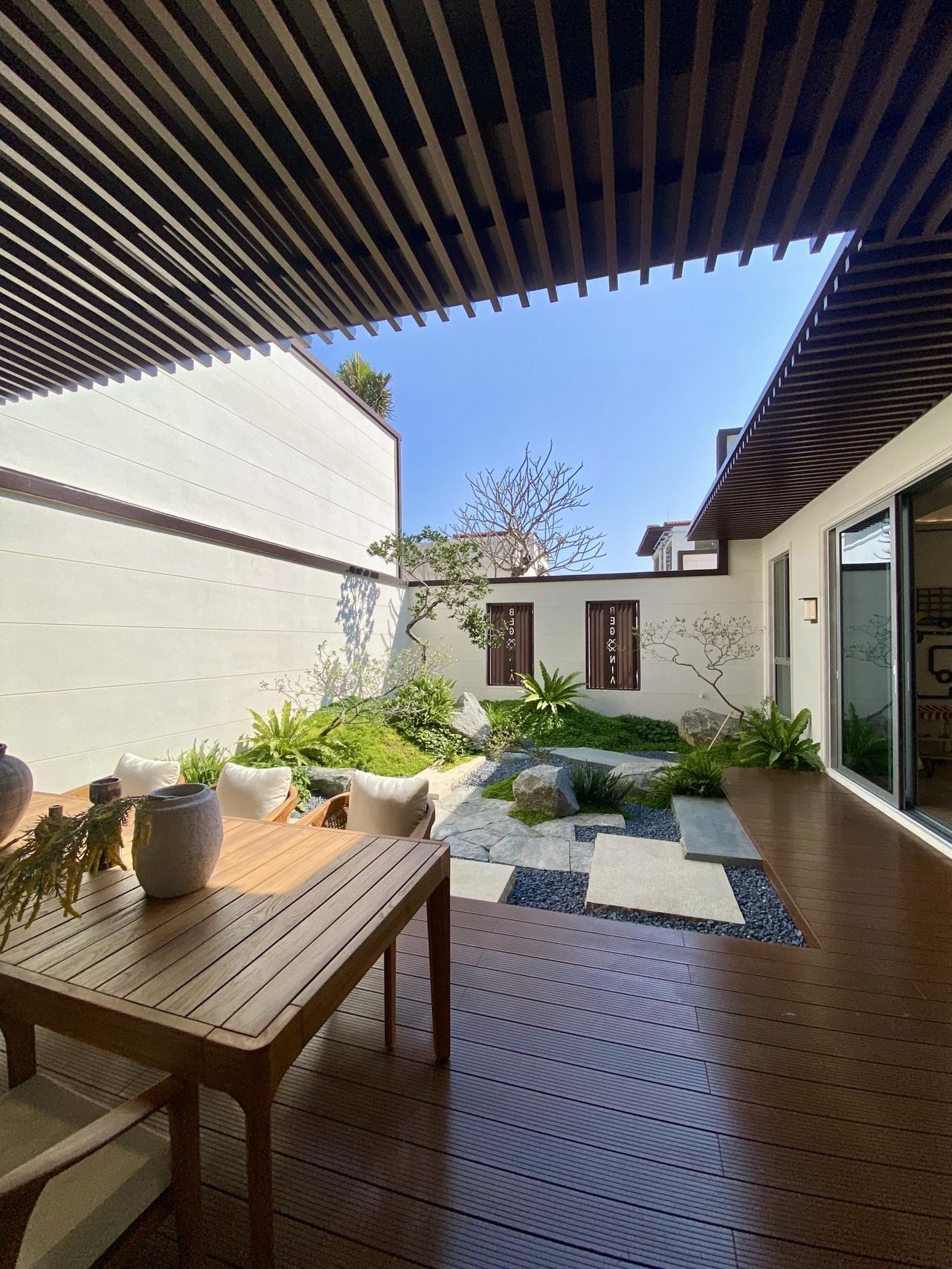 太开心了，曾经每年都要在三亚呆一段时间，现在终于在三亚有自己的房子，一个离海边不