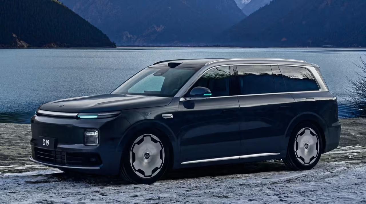 零跑最近干了件狠事——内部反腐，主动纠错！据两位员工证实，公司2月发全员邮件，