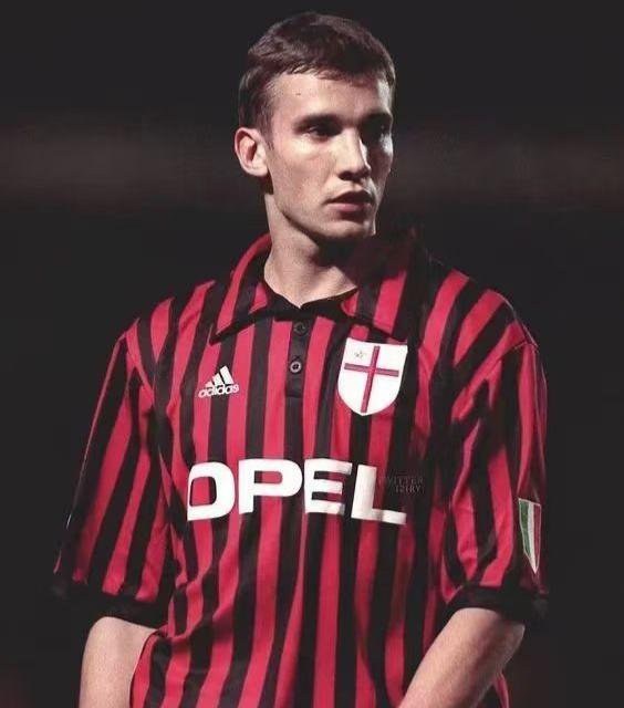 盘点舍甫琴科一期在米兰的个人数据明细：99/00，制造进球37个意甲金靴4