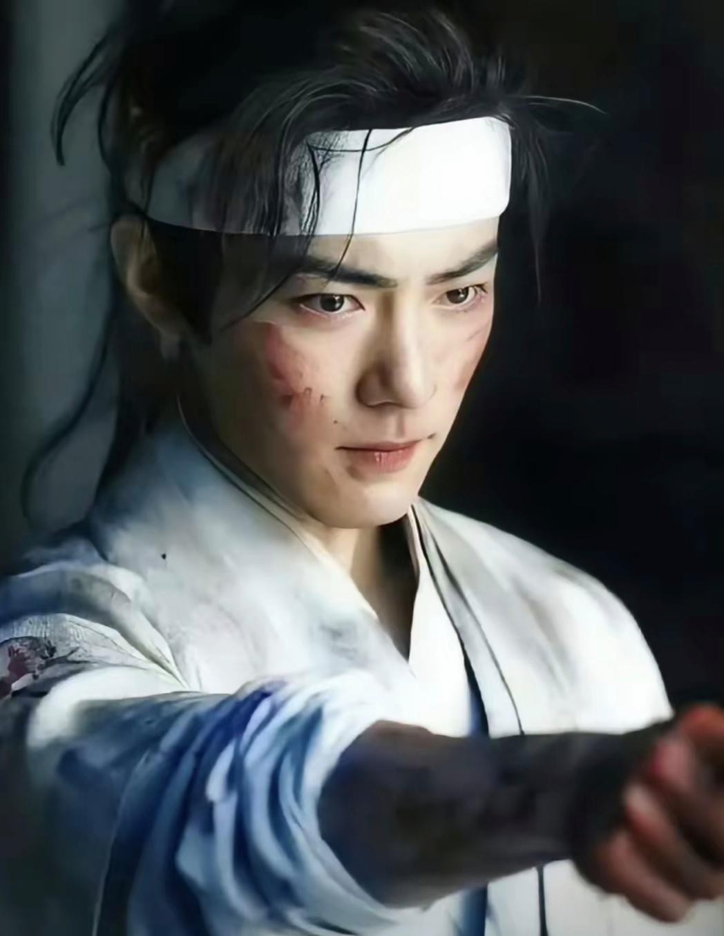 《藏海传》的热播让《盗墓笔记》老粉炸锅了。有人吐槽：汪藏海在原著里设机关害主角团