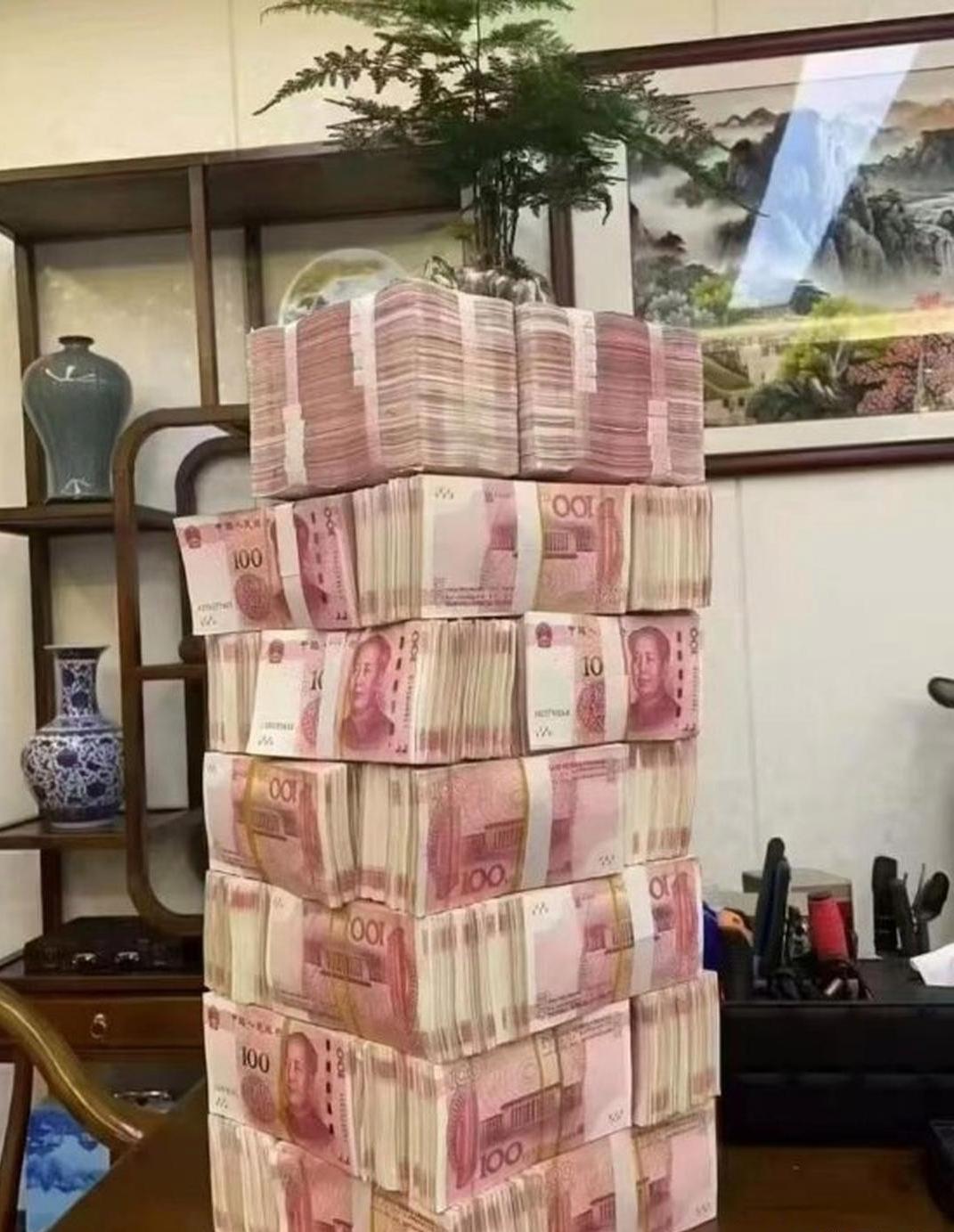 在中国，有100万存款的家庭到底多不多？答案可能和很多人的想象不一样。网上流