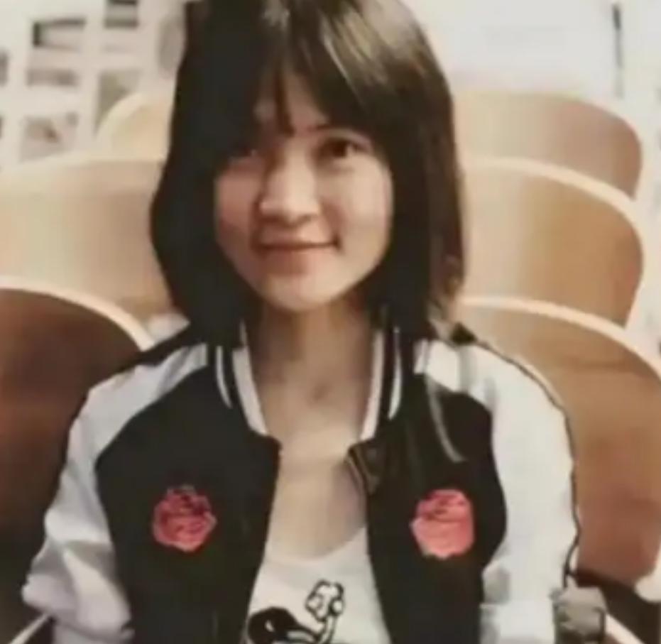 罪有应得！2023年，曾公开威胁“用核武打中国”的武汉大学985女硕士王懿，最终
