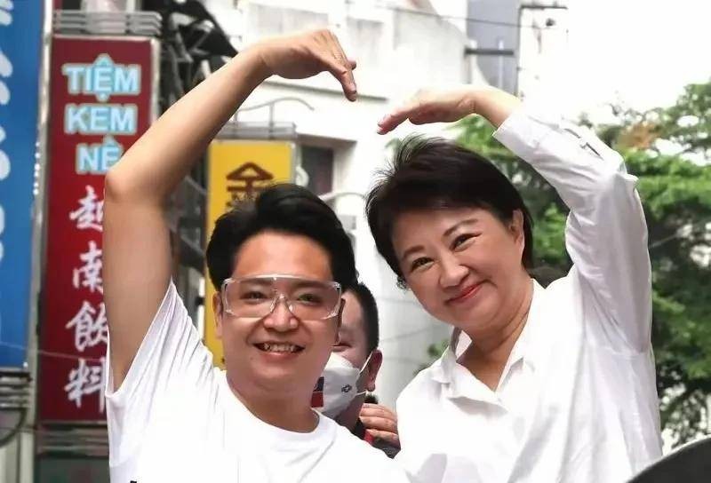 罢免倒计时两天，蓝白势如破竹，赖清德急忙登场，王世坚彻底慌了