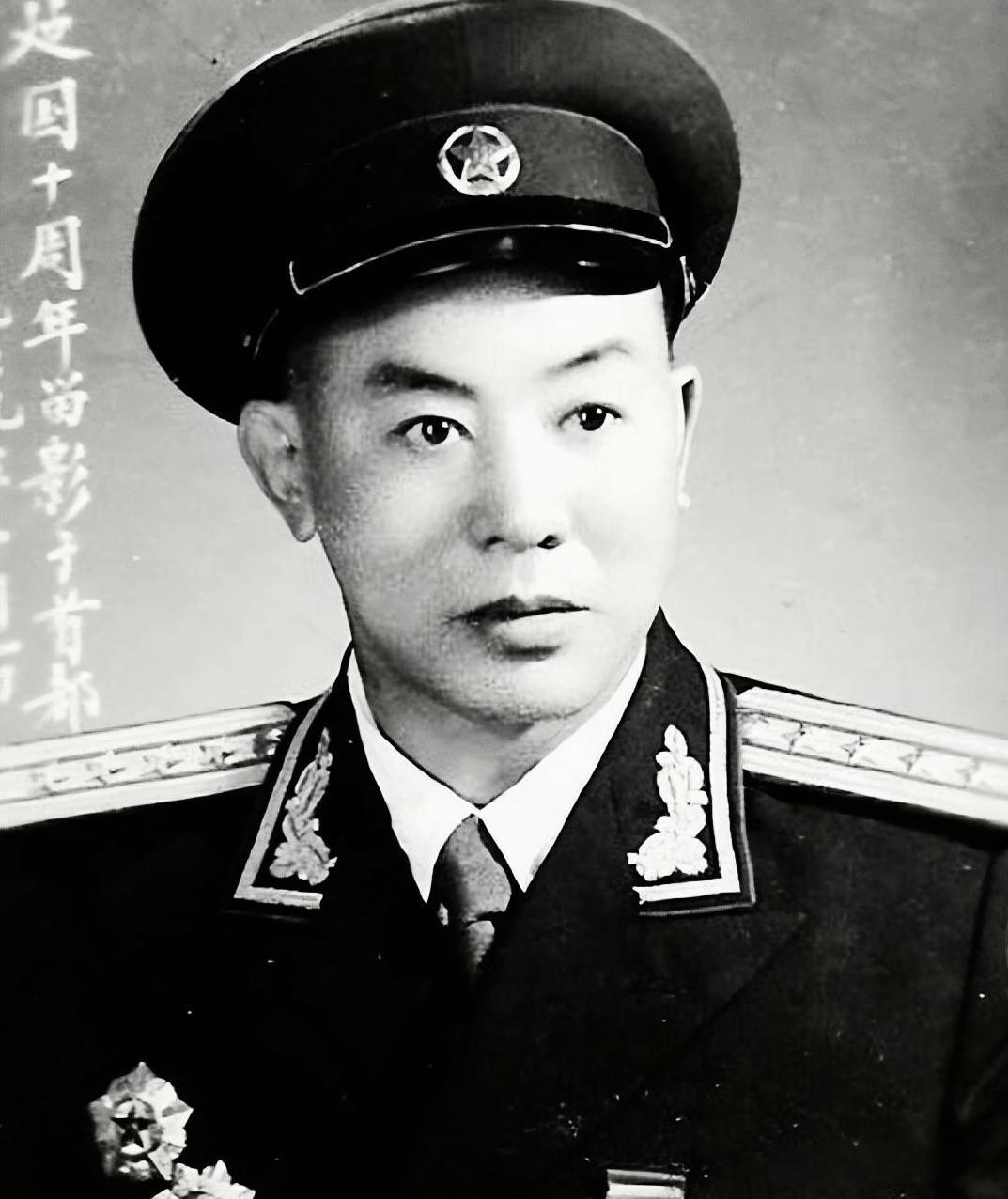 于得水，开国大校，1931年参加革命工作，1933年春季加入中国共产党。原名于作