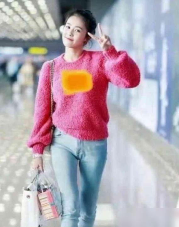 白鹿的裤子，根本没“勒”错地方。问题不在裤子，在眼睛。时尚圈这几年盯的就是“身体