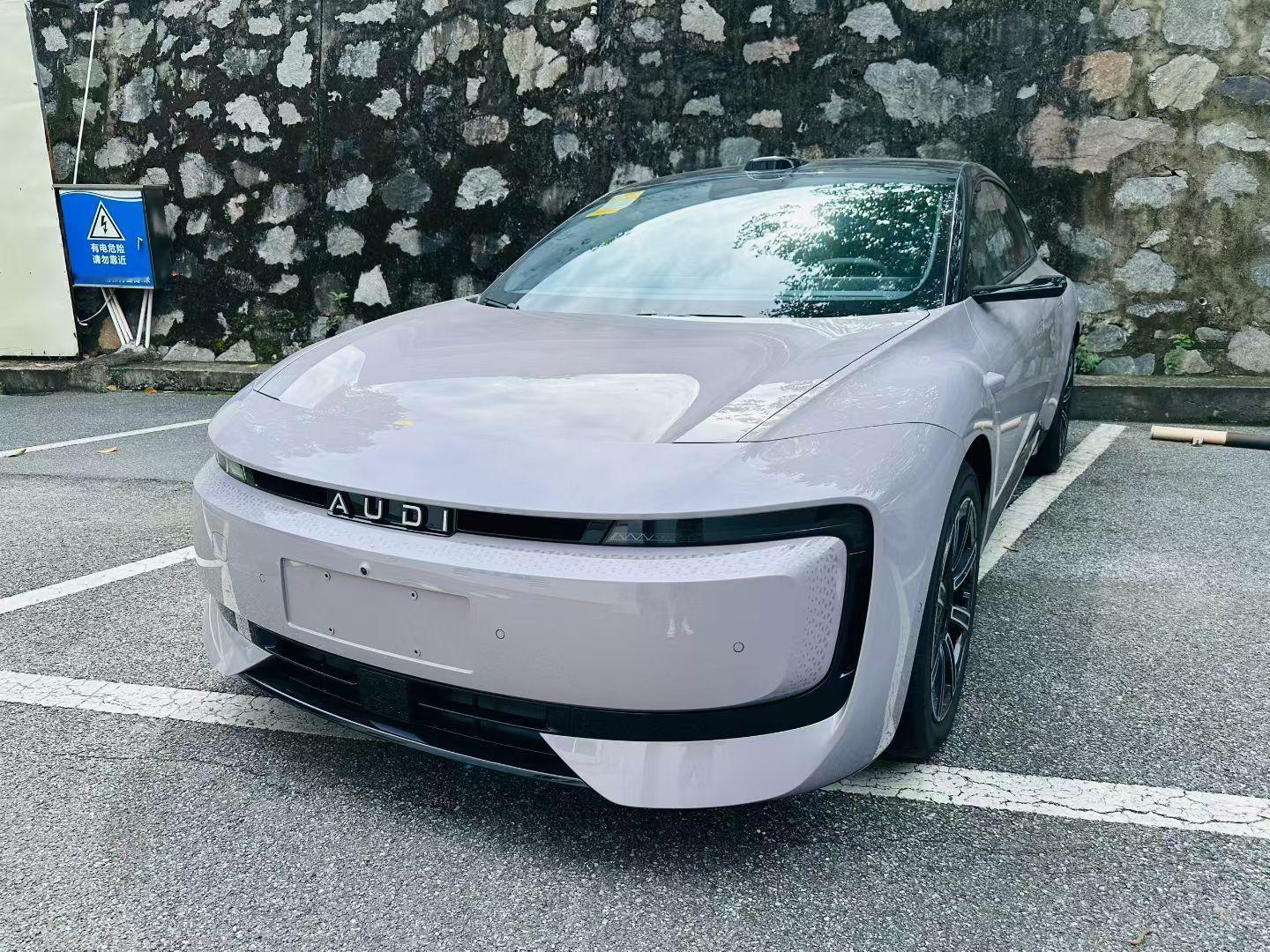 这个价格，要奥迪E5还是要小鹏P7？万元权益后奥迪E5进入22万级​​​