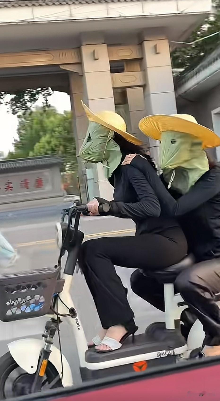 年轻的时候就有人问我，身材和长相哪个重要，今天有答案了