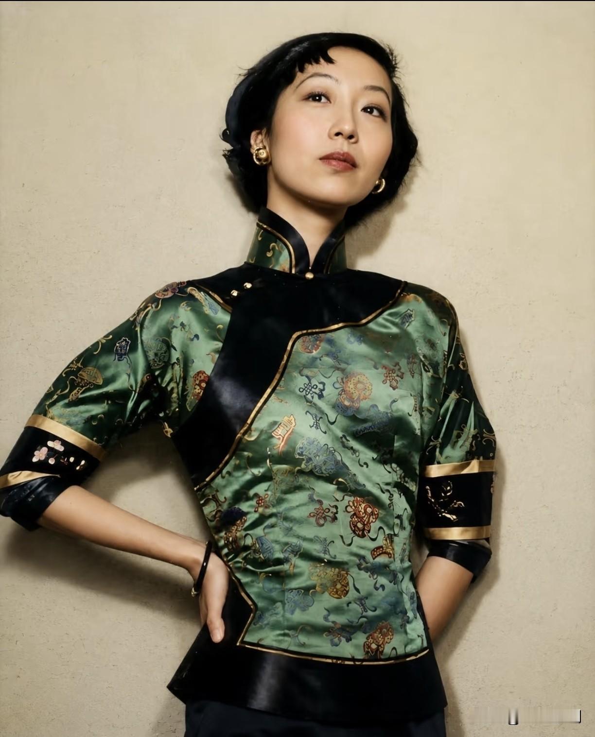 张爱玲说：“婚姻，我替你们试过了，人生的另一半如果选错了，往后余生，每一步都是错