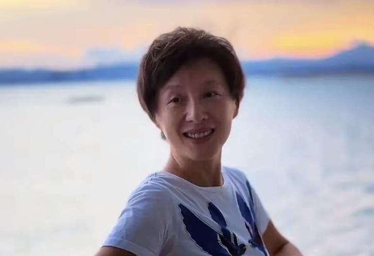 天啊！可云近照曝光，差点没认出来！[惊恐][惊恐]可云扮演者徐露才49岁，她现