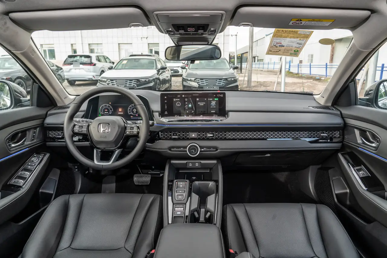 毫不夸张的说，本田雅阁才是B级车之王，为啥这么说？雅阁可是本田的排面，全球车型，