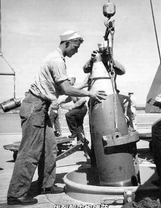 战列舰主炮炮弹很贵，像大和号战列舰那460毫米91式穿甲弹一发就需要3000日元