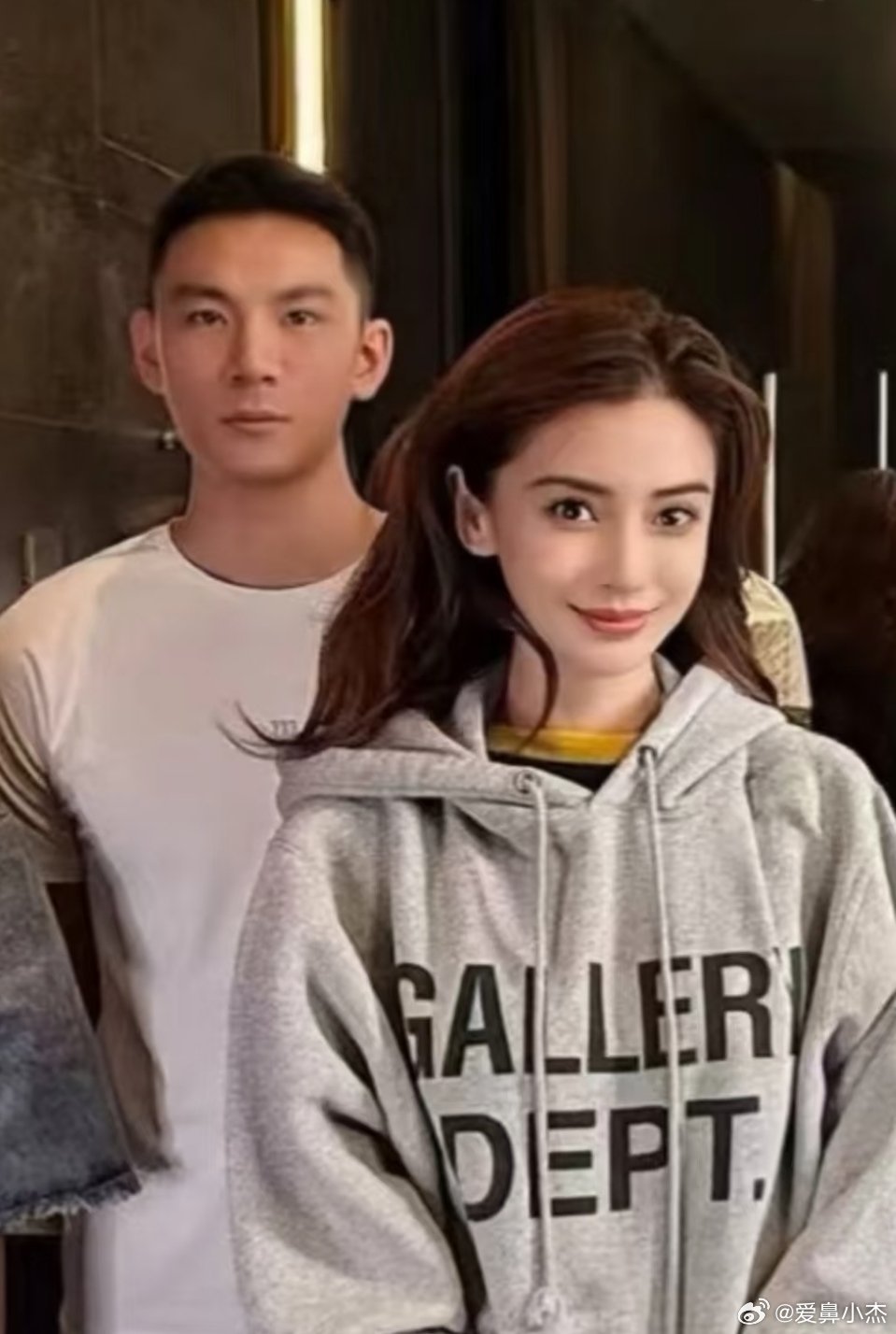 金百开给Angelababy拍的生日写真|angelababy捡捡美鼻合照图