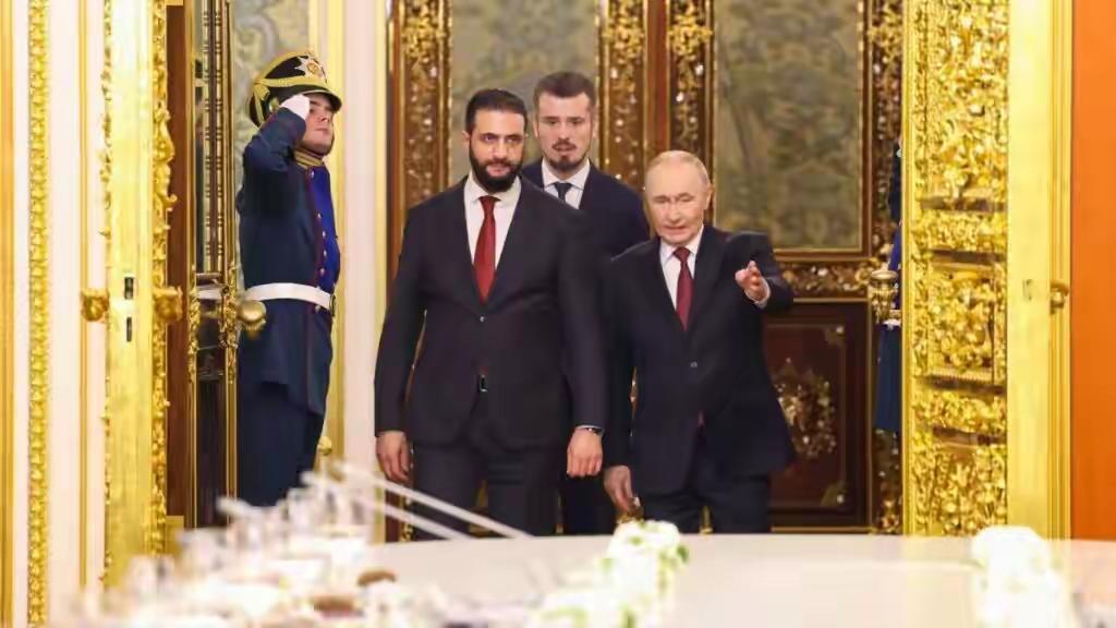 朱拉尼又一次访问大鹅了，会不会把巴沙尔引渡回来。如果朱拉尼不把巴沙尔引渡回来杀