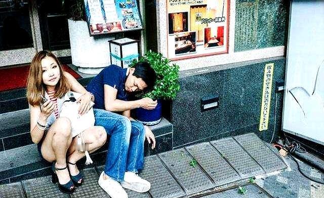 你说日本生活水平高，为啥我身边好些中产朋友都想回国了呢？说白了，铁了心留在那儿