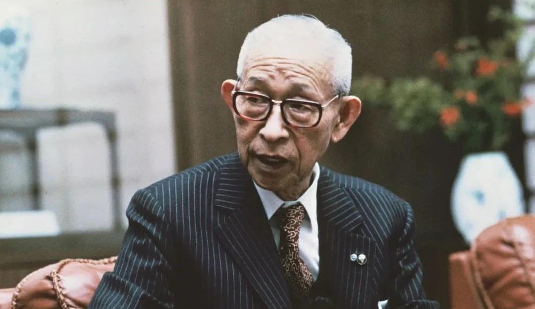 松下幸之助说：真正的强大，是境遇好坏皆能从容。顺境不骄，逆境不馁，无论繁华磨难，