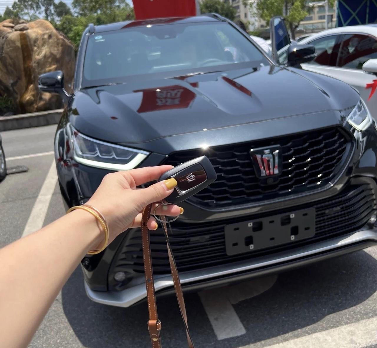 发现了没有，大家都不买车，车价就会下跌。这个想法真的太片面了！说句扎心的