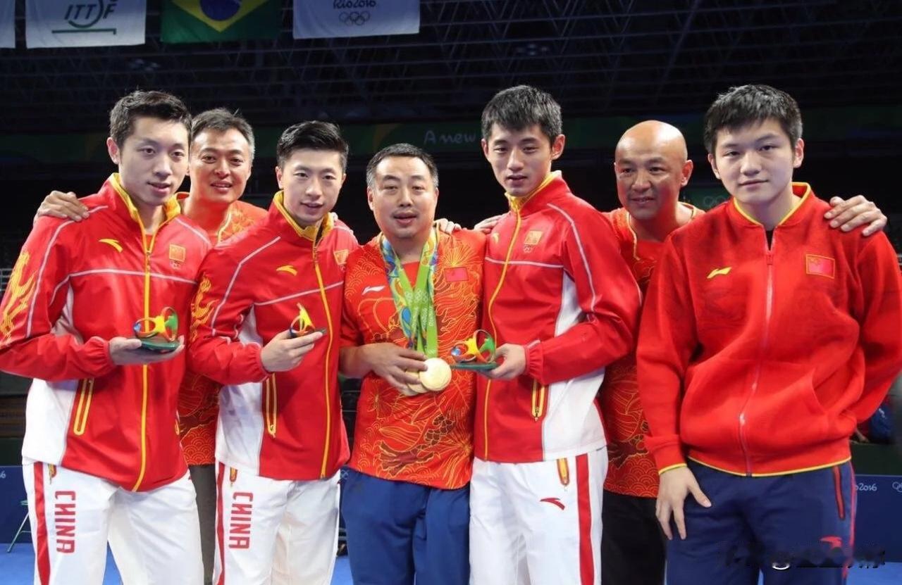 我一直觉得如果当年19岁的樊振东上場，有可能一举震惊乒坛。19岁小胖是世界第二，