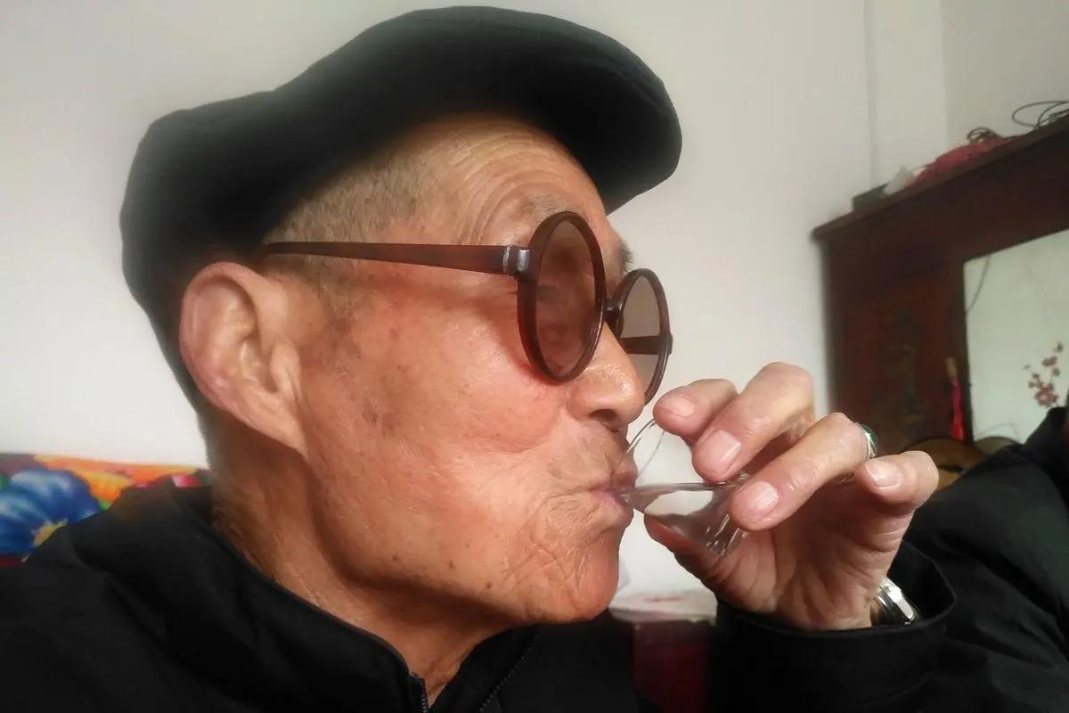 医生劝诫：午睡后的3个习惯，对胰腺的伤害比抽烟还大！赶紧看看胰腺平时存在感不