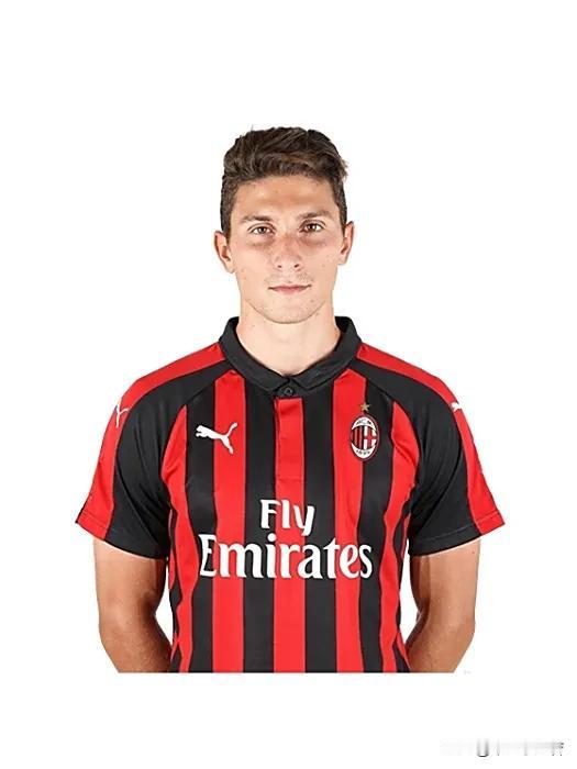 卡尔达拉退役了！31岁的意大利后卫球员卡尔达拉宣布退役，他在接受采访时候说了很多